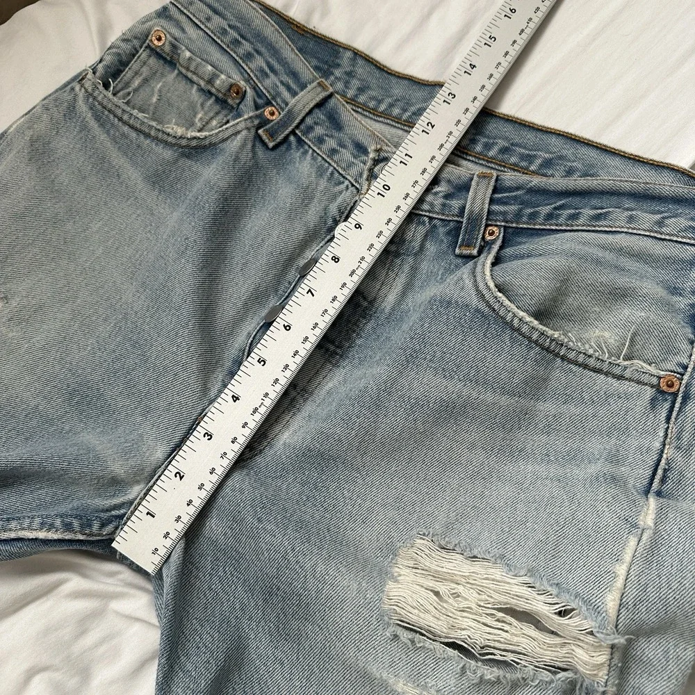 Levis features some